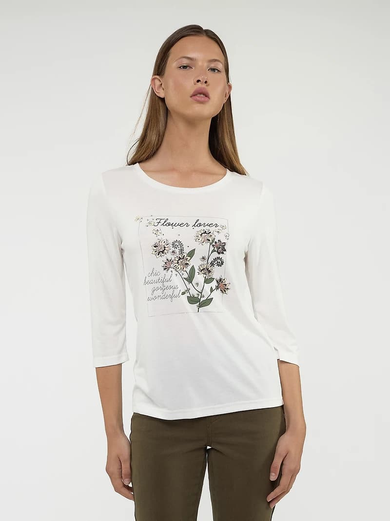 3/4-sleeve semi-fitted t-shirt