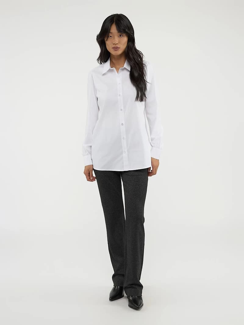 Loose tunic with buttons