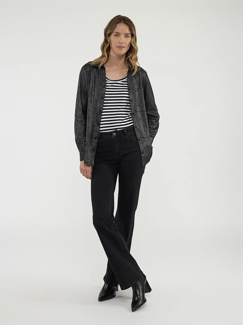 Long-sleeve loose blouse with buttons