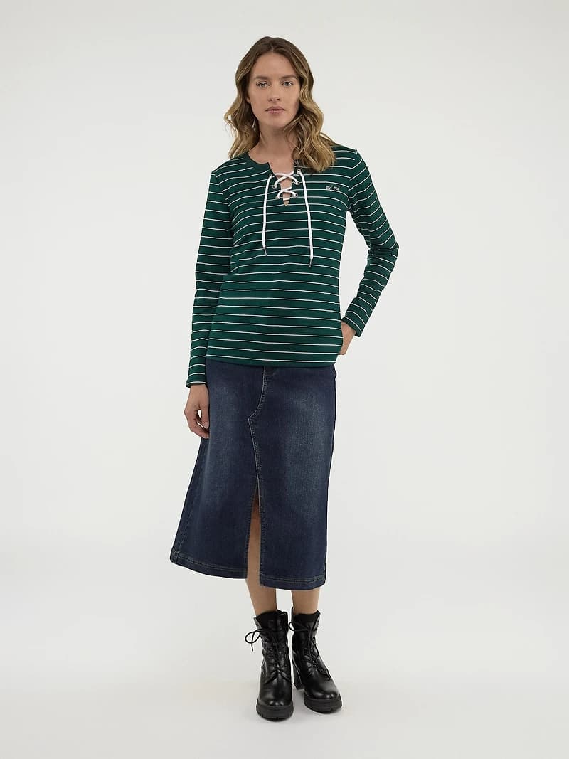 Long-sleeve semi-fitted t-shirt