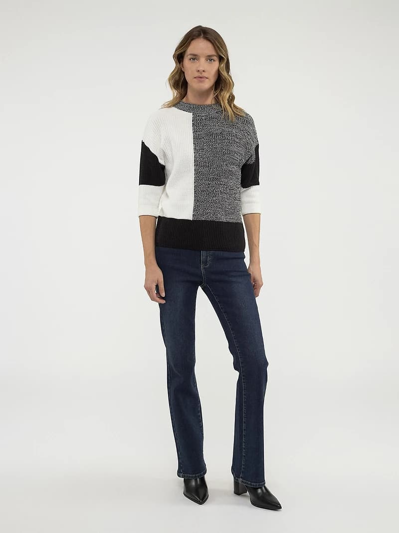 3/4-sleeve loose pullover sweater