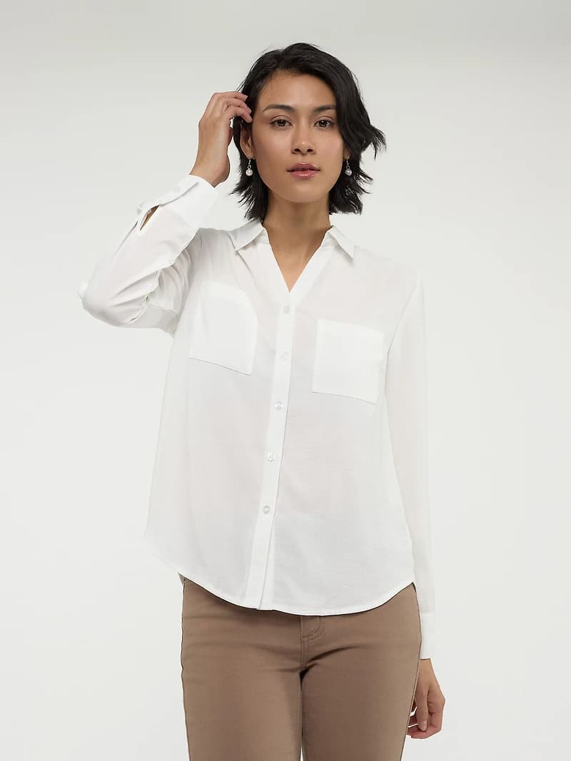 Long-sleeve semi-fitted blouse with buttons