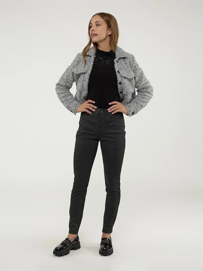 Pantalon étroit à taille haute