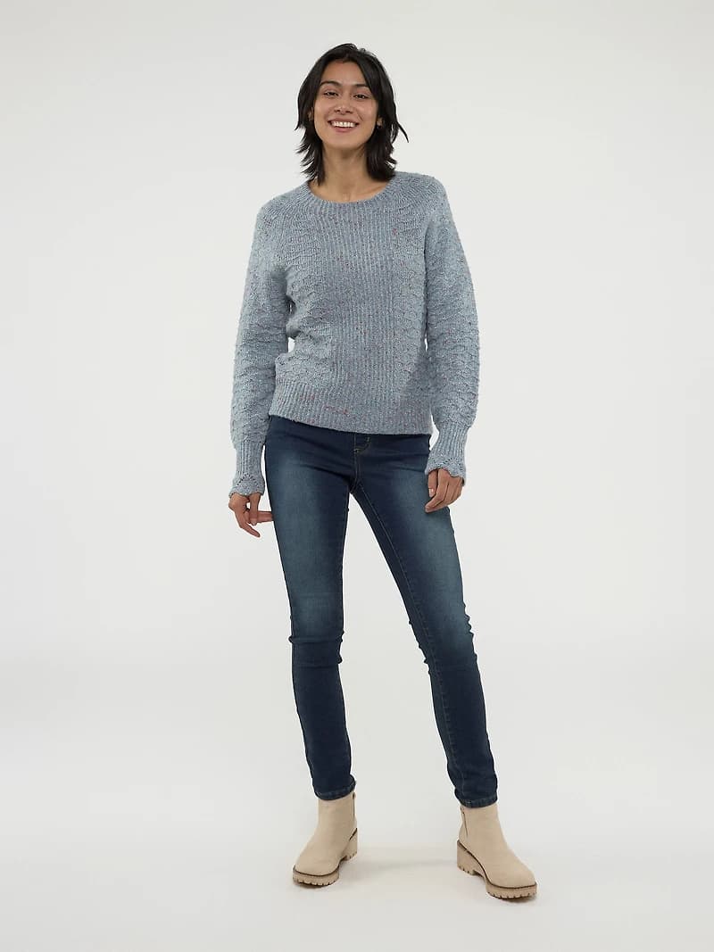 Long-sleeve loose pullover sweater