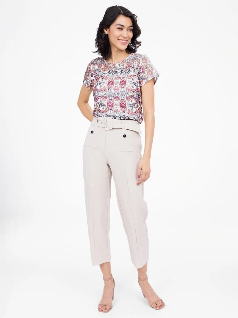 Straight semi-fitted capri