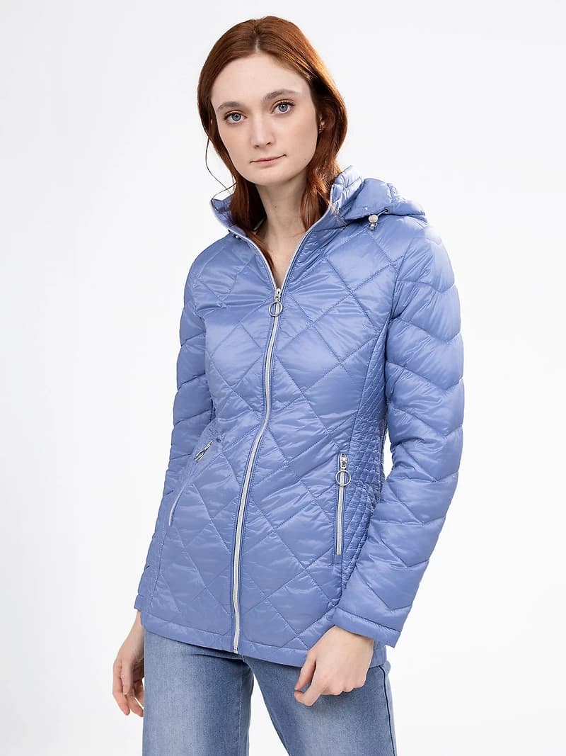 Short semi-fitted coat