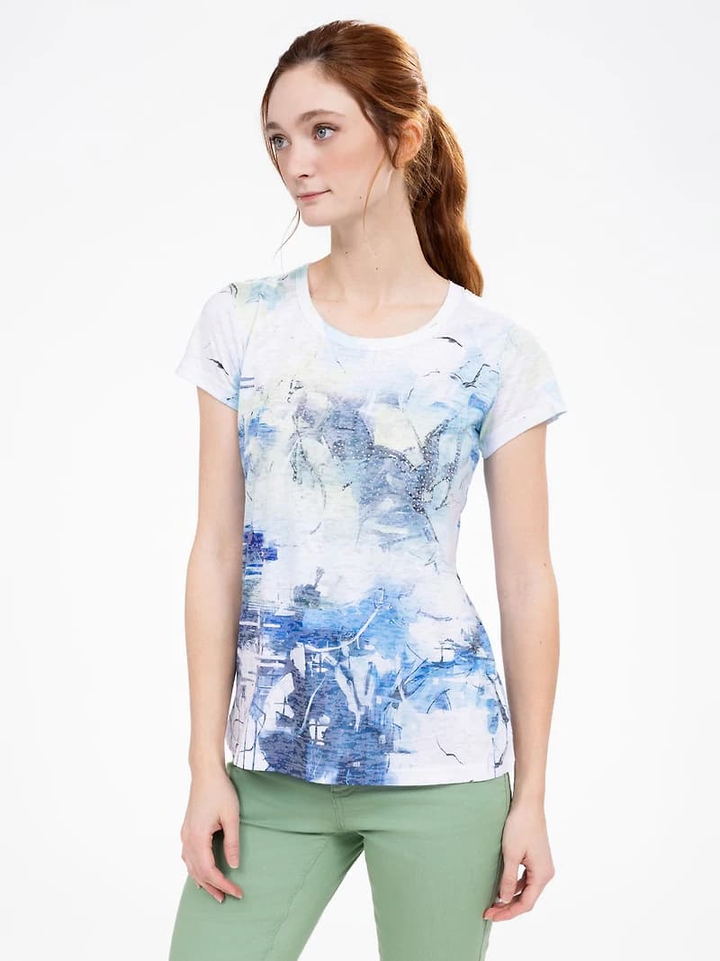 Short-sleeve semi-fitted t-shirt