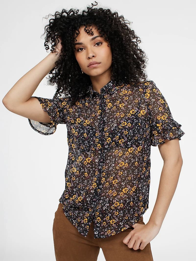 Blouse à manches courtes avec boutons