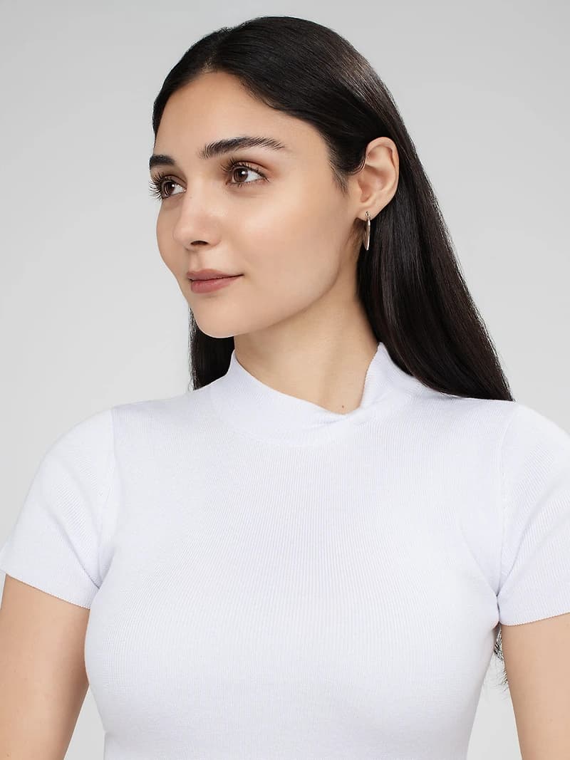 Short sleeve sweater