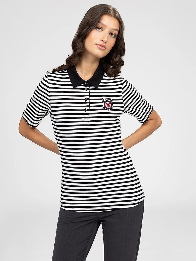 Short-sleeve semi-fitted t-shirt