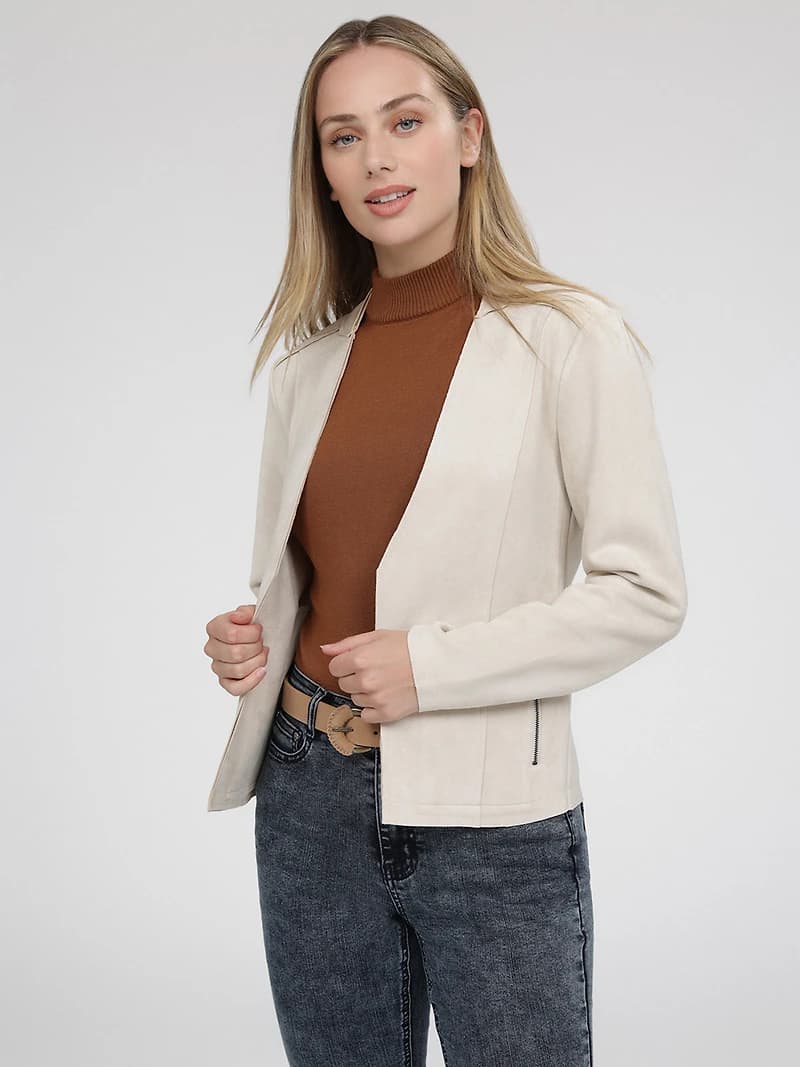 Long-sleeve knit semi-fitted vest