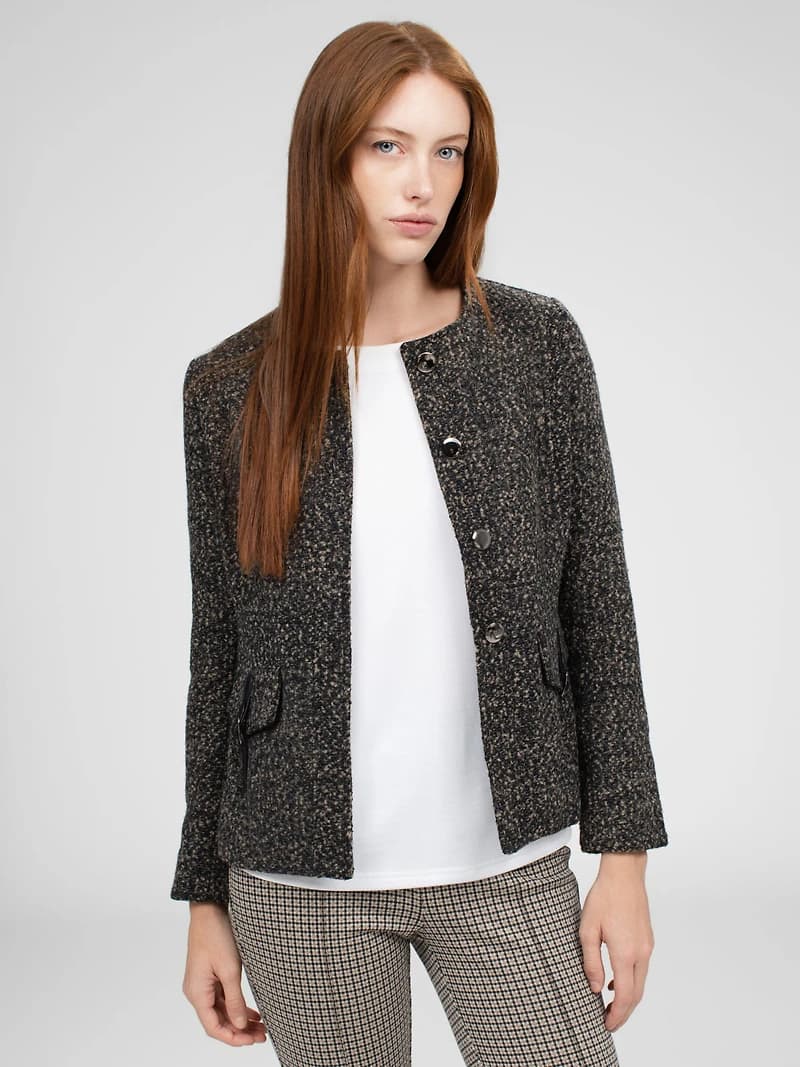 Semi-fitted blazer