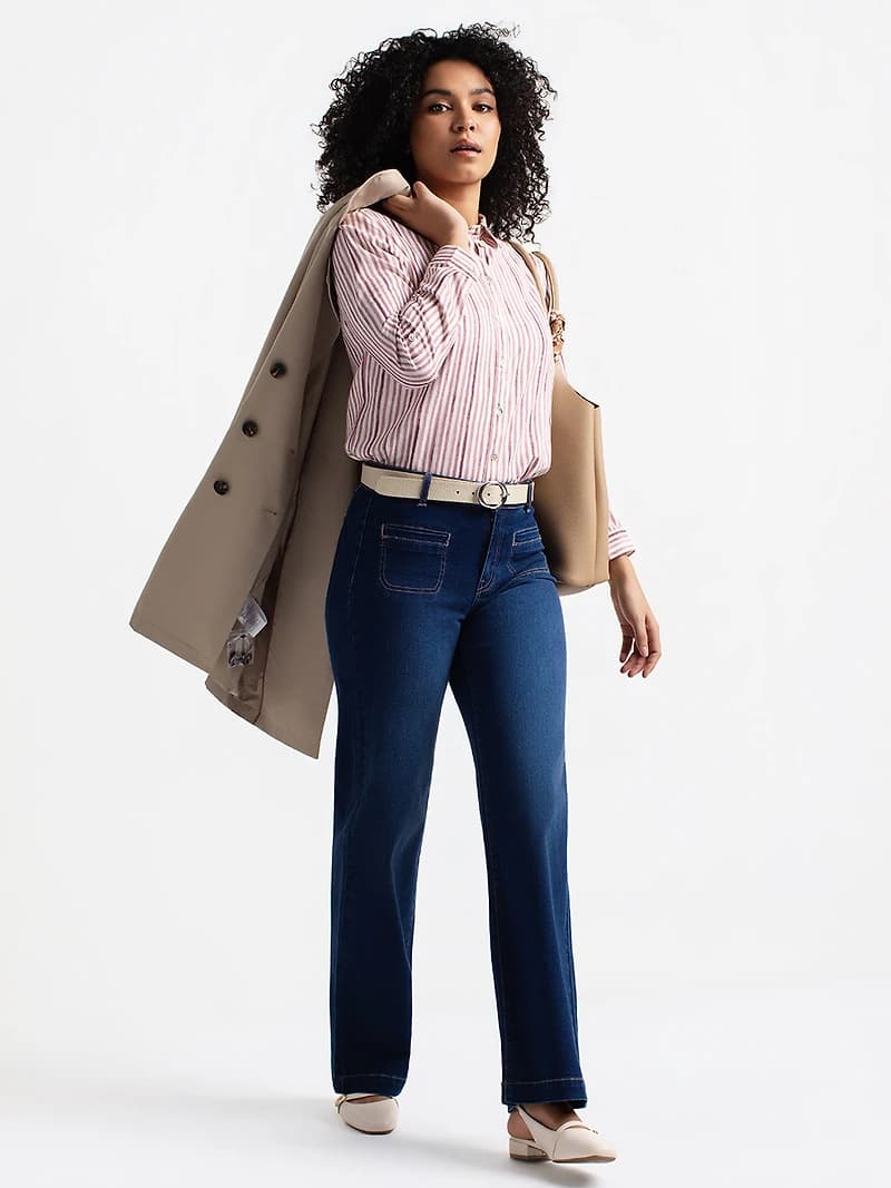 Long-sleeve blouse with buttons