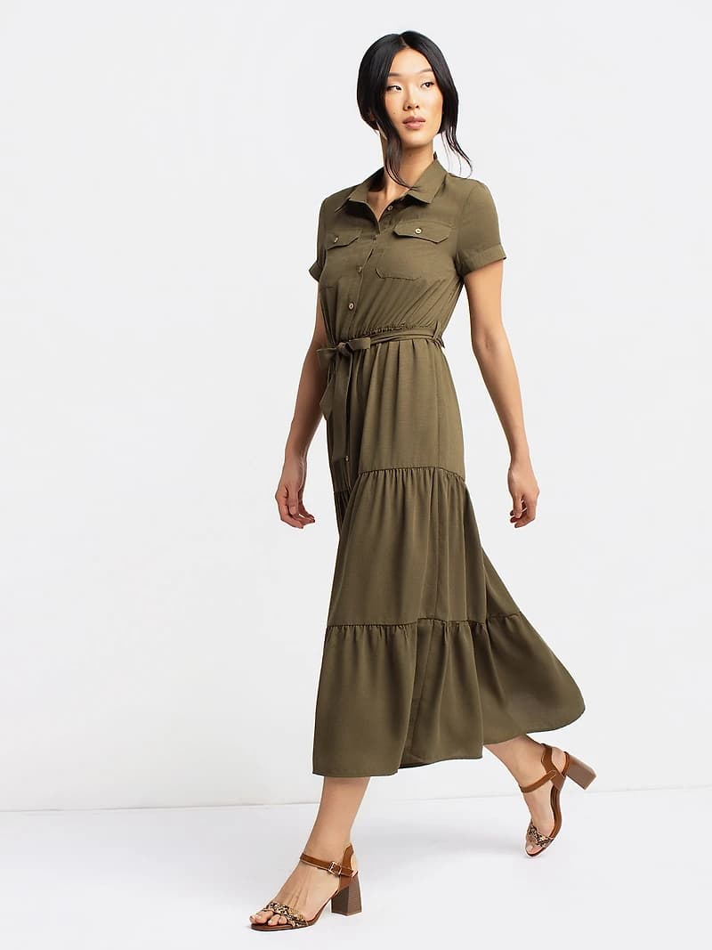 Robe mi-mollet évasée