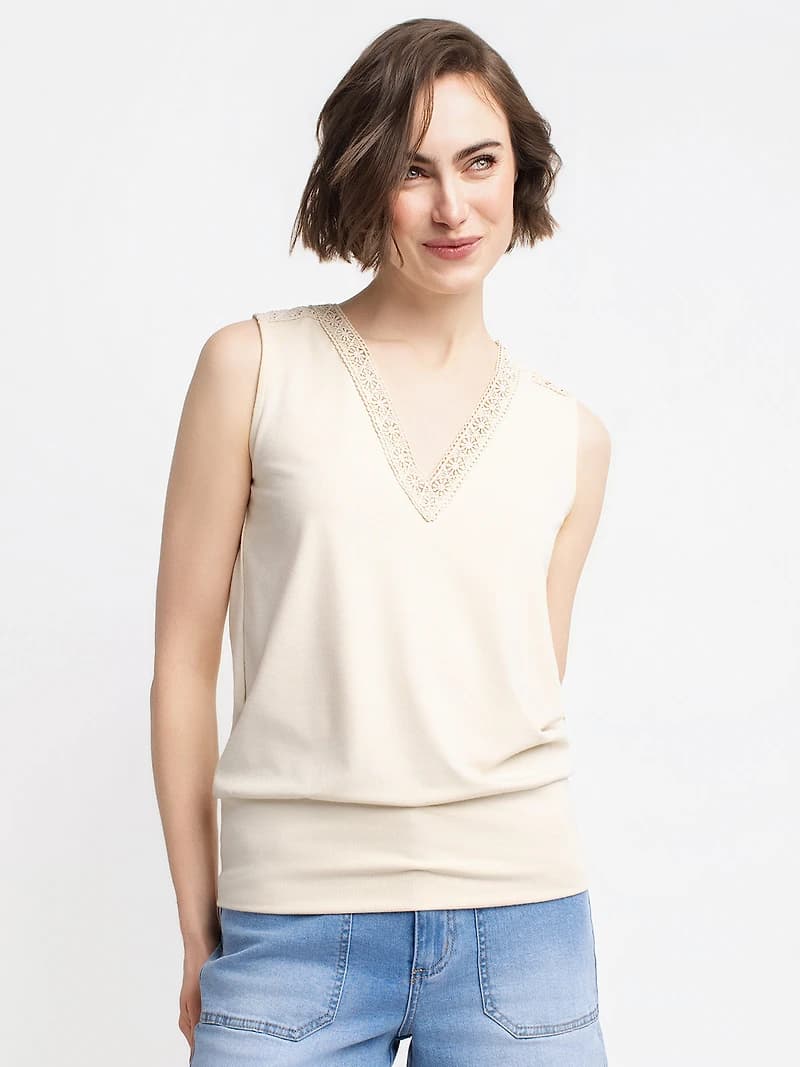 Semi-fitted tank top