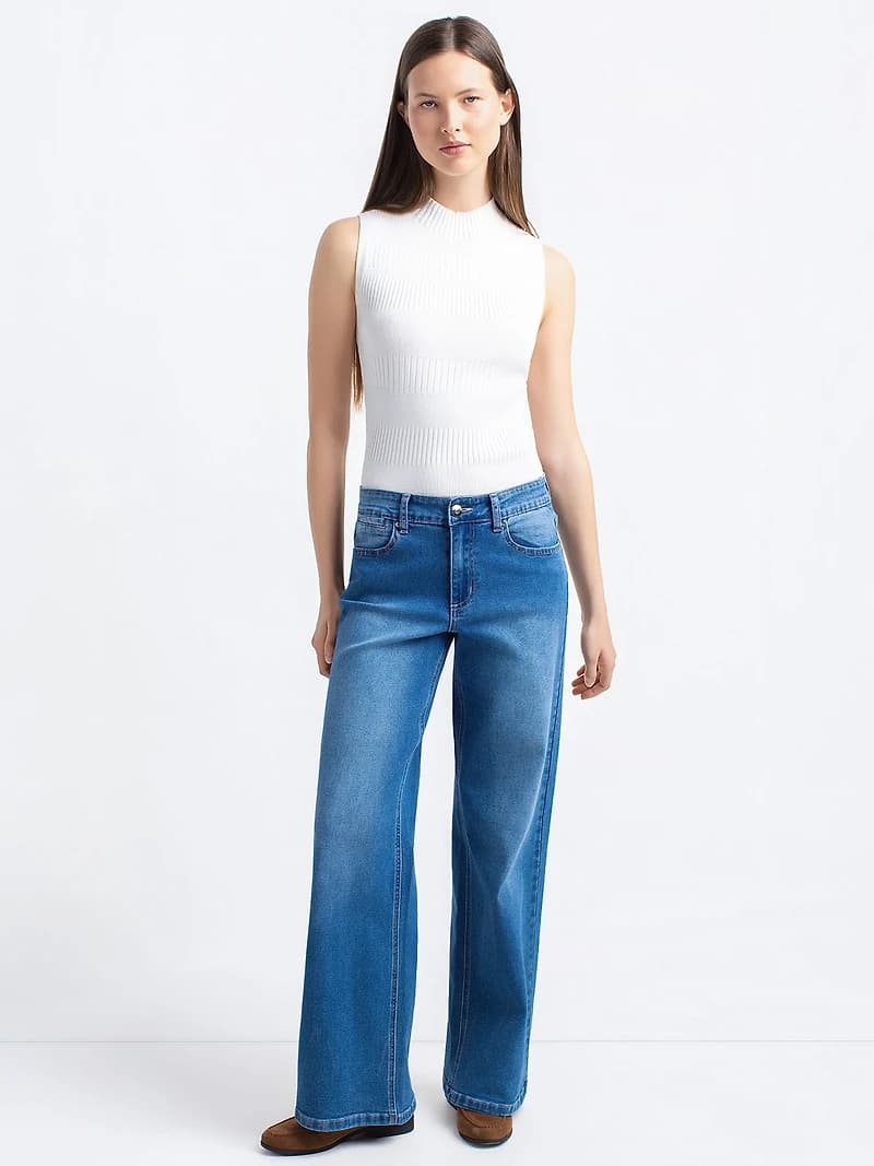 Wide-leg jeans