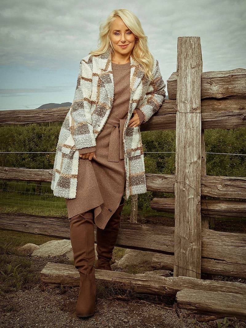 Long knit vest