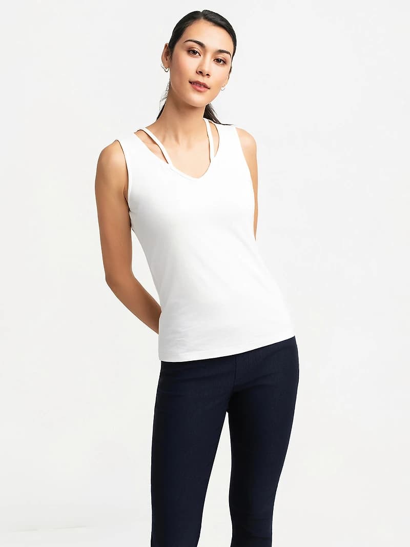 Semi-fitted tank top